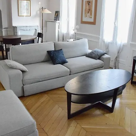 Parisian Style Close To Champs Elysees Appartement *